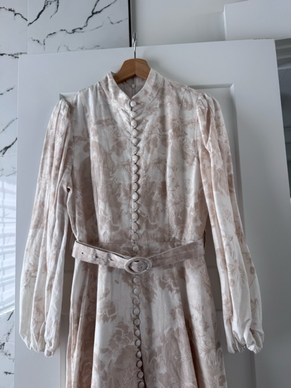 Ellie Makir Cream Floral Midi Dress with Belted Waist - Picture 2 of 8